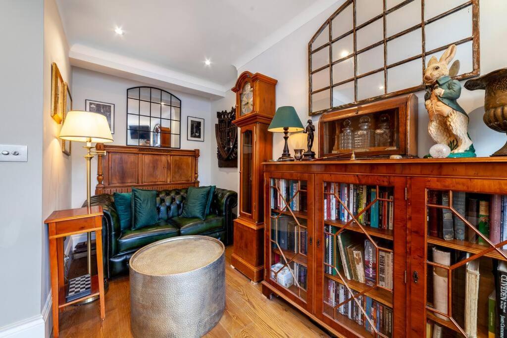 Outstanding Antique 1Br Flat In Soho Apartment Лондон Екстериор снимка