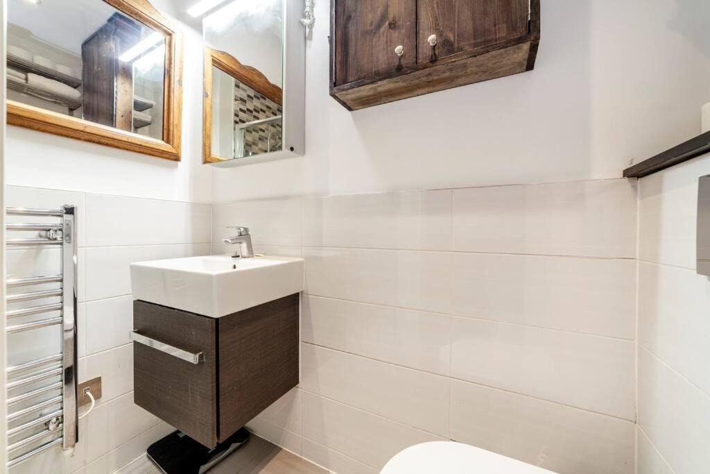 Outstanding Antique 1Br Flat In Soho Apartment Лондон Екстериор снимка